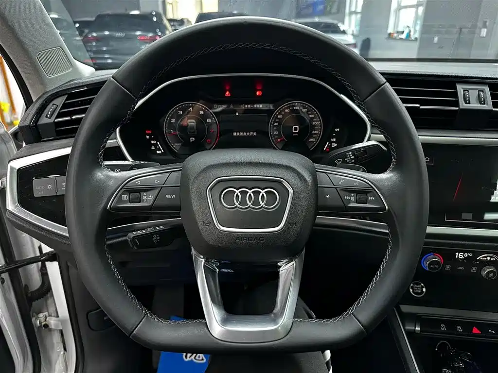 Audi Q3 2023 35 TFSI Fashion Dynamic (1.4T) фото 13