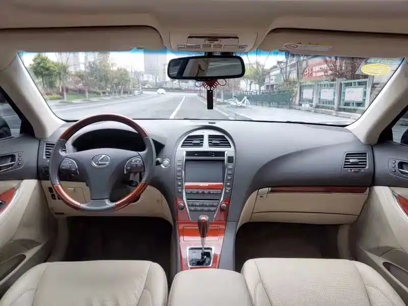 Lexus ES 2010 350 Luxury Edition фото 4