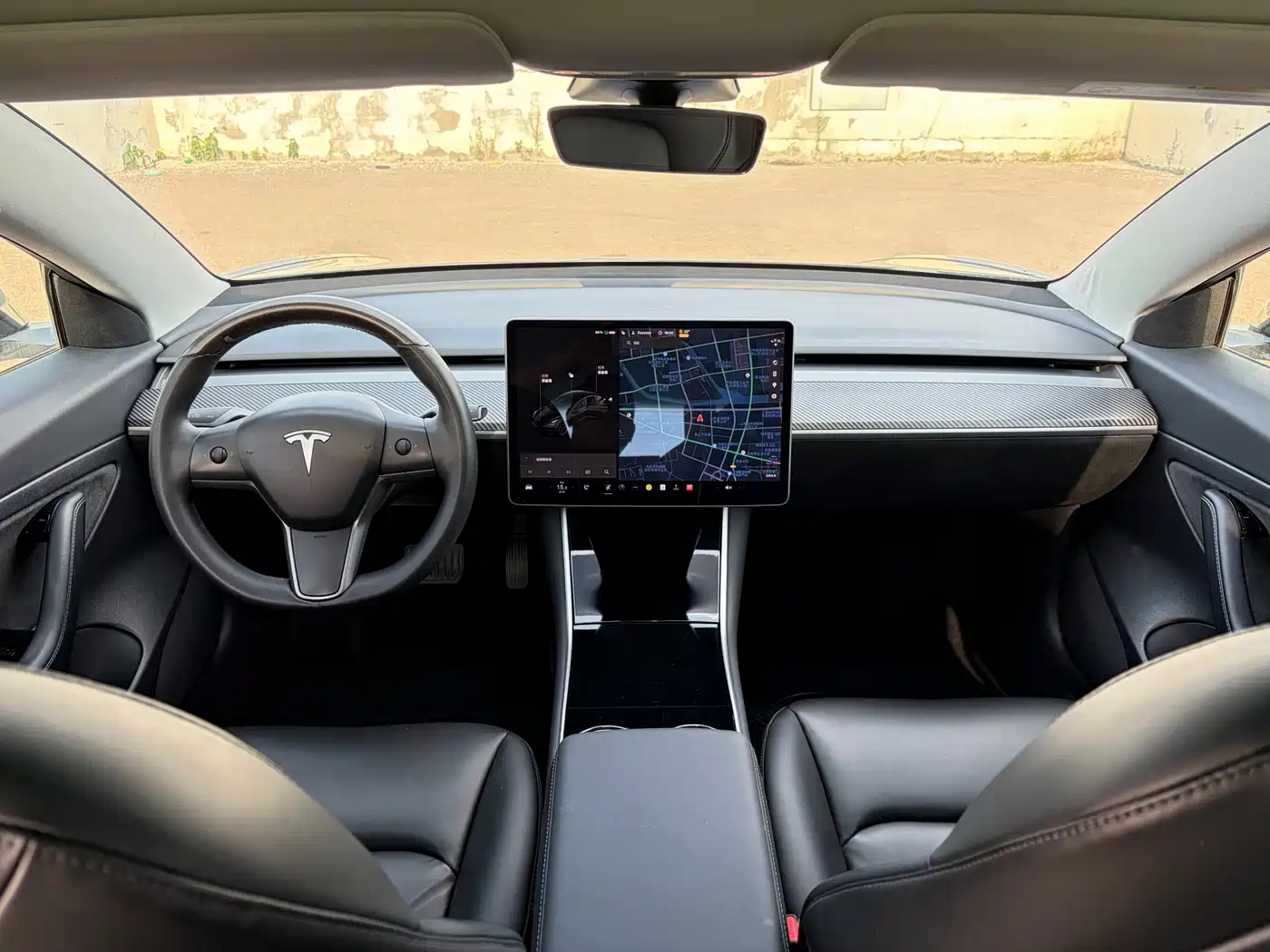 Фото 6 - Tesla Model 3