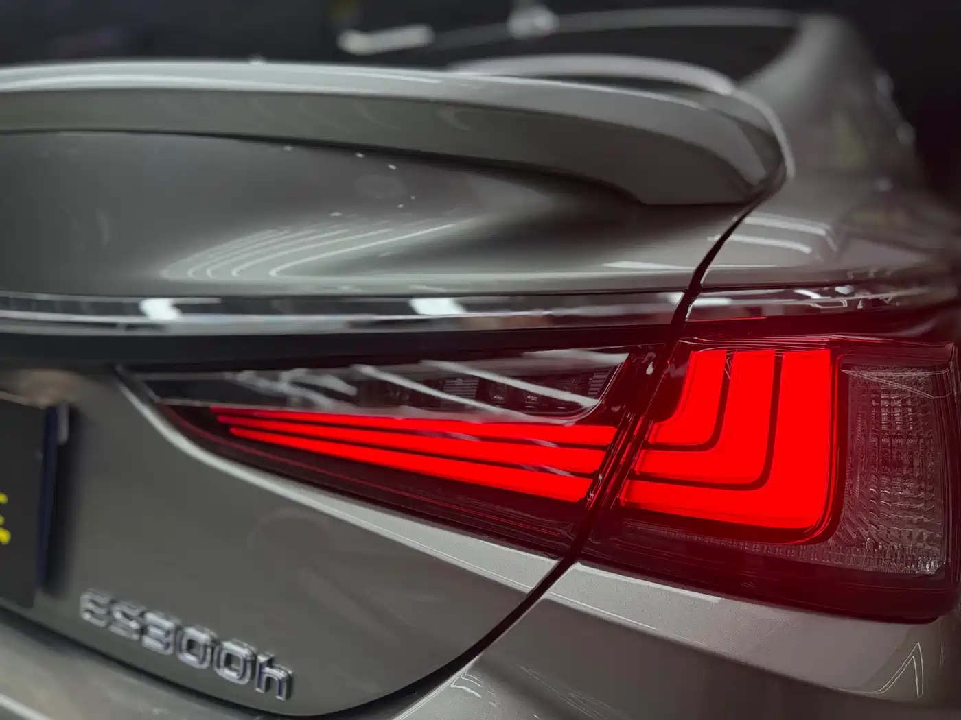 Фото 30 - Lexus ES