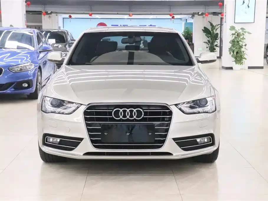 Audi A4L 2016 35 TFSI Automatic Comfort фото 2