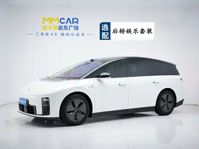 Li Auto i8