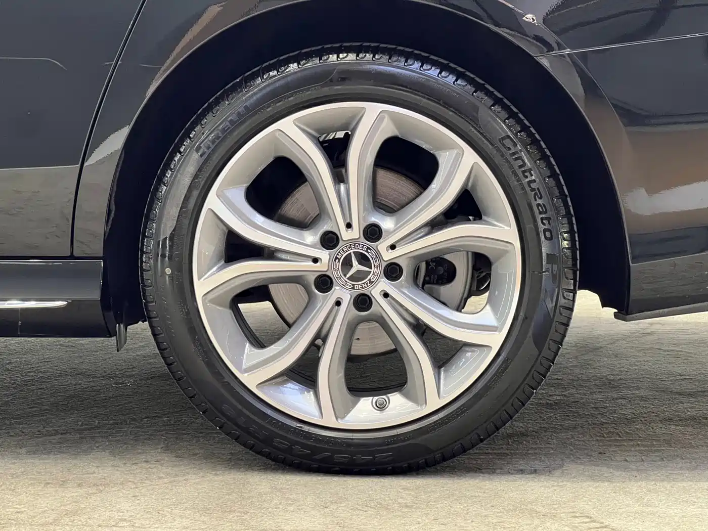 Mercedes-Benz E-Class 2023 E 300 L Sport Luxury фото 21