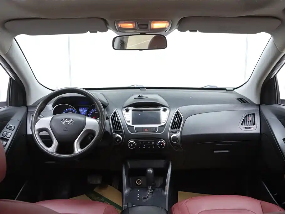 Hyundai Beijing Hyundai ix35 2015 2.0L Automatic 2WD Comfort China V фото 19