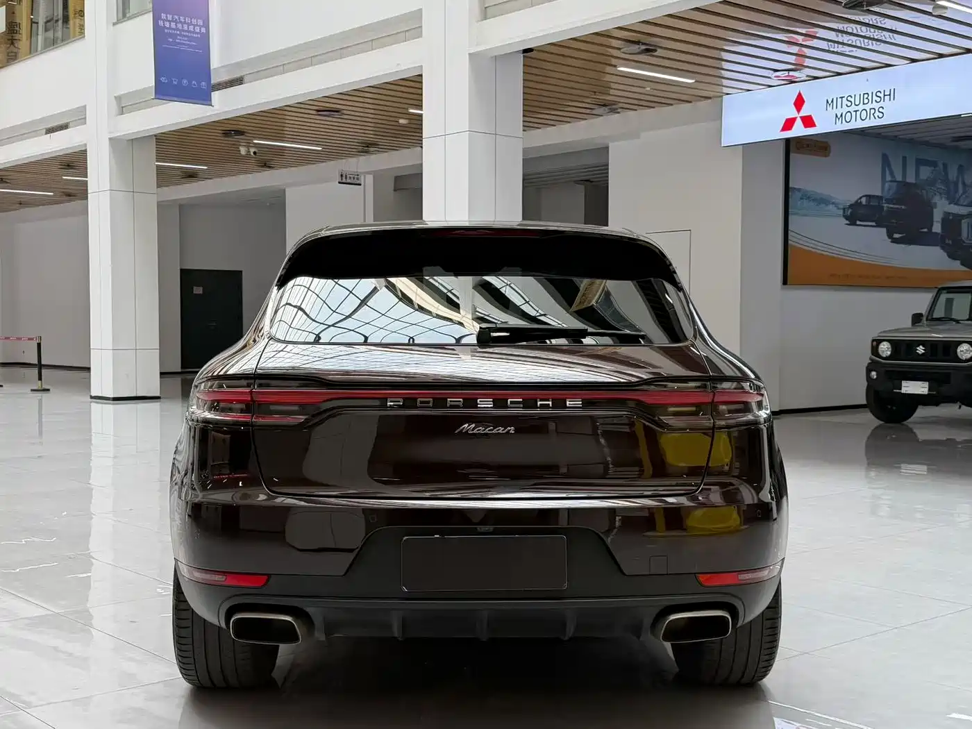 Porsche Macan 2018 Macan 2.0T фото 3
