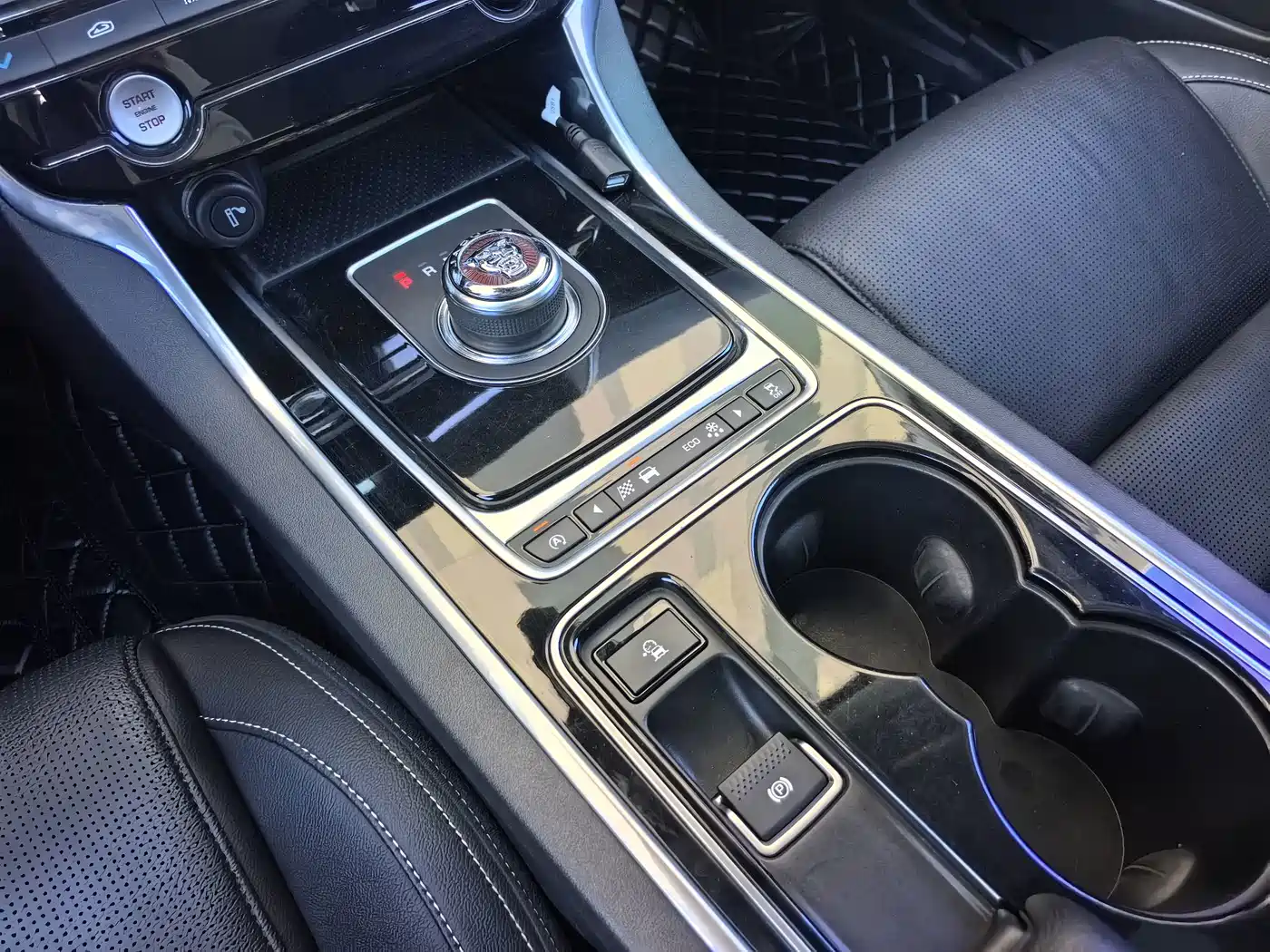 Jaguar XE 2017 2017 2.0T 200PS R-Sport