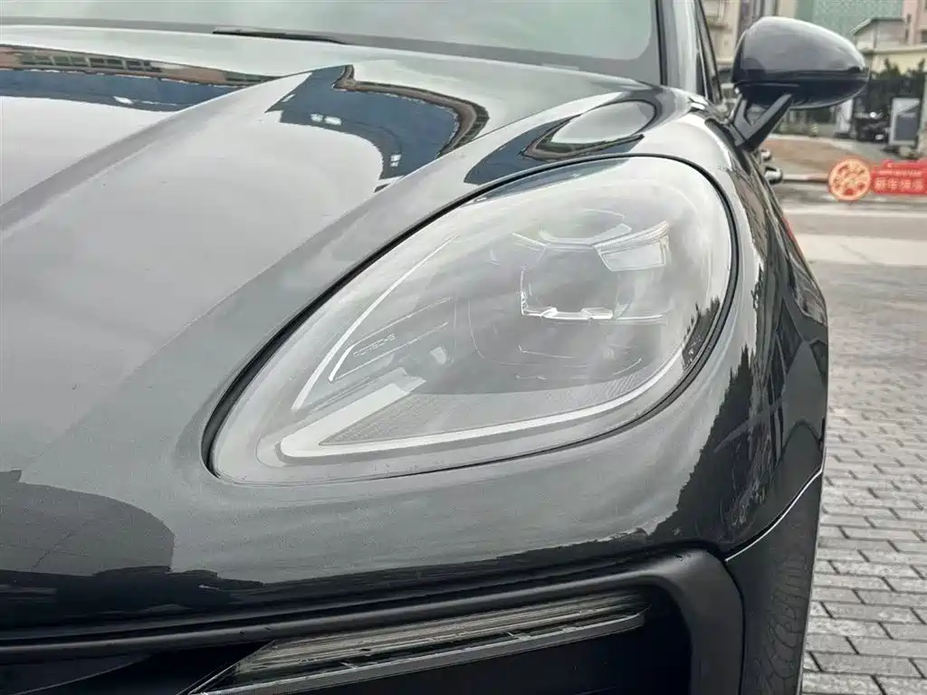 Porsche Macan 2023 Macan 2.0T фото 13