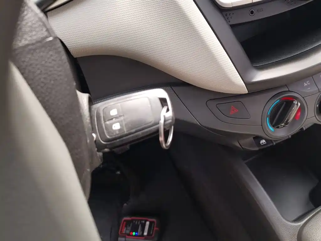 Chevrolet Sail 2018 Sail 3 1.5L Manual Ideal Sunroof фото 9