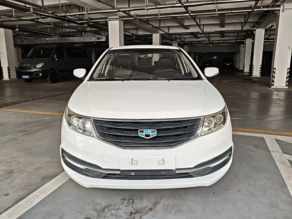 Фото 3 - Geely Vision