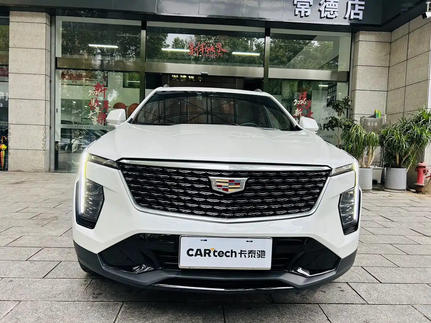 CADILLAC XT4