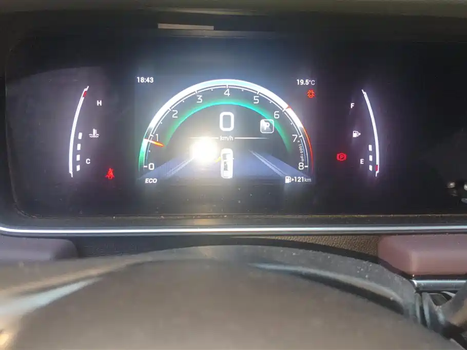 GAC Trumpchi Trumpchi M6 2023 PRO 270T DCT Luxury Edition фото 14