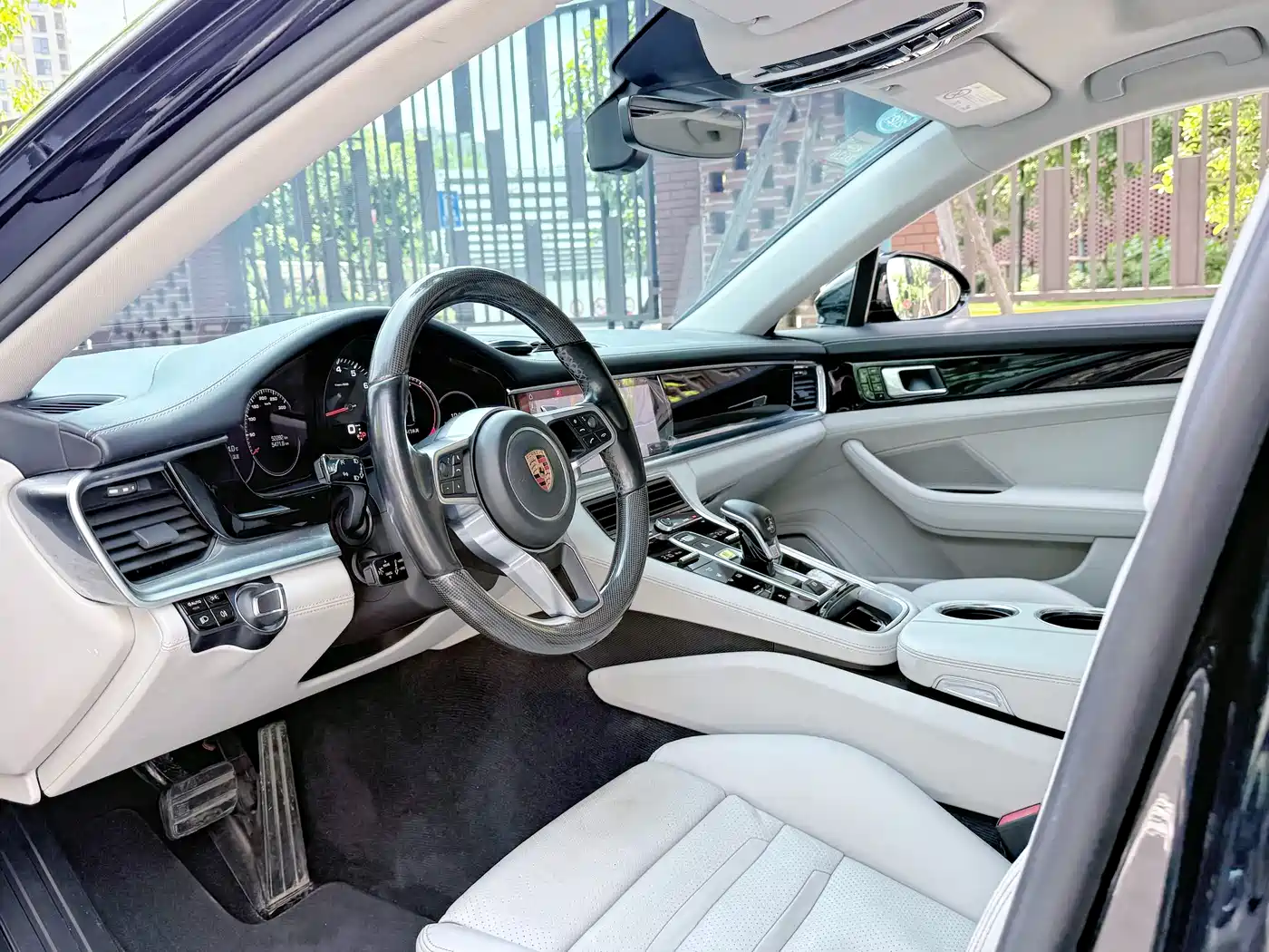 Porsche Panamera 2017 Panamera 4 Executive Long Wheelbase 3.0T фото 7
