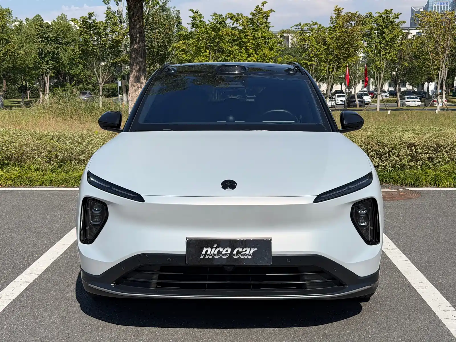 Фото 2 - NIO ES6