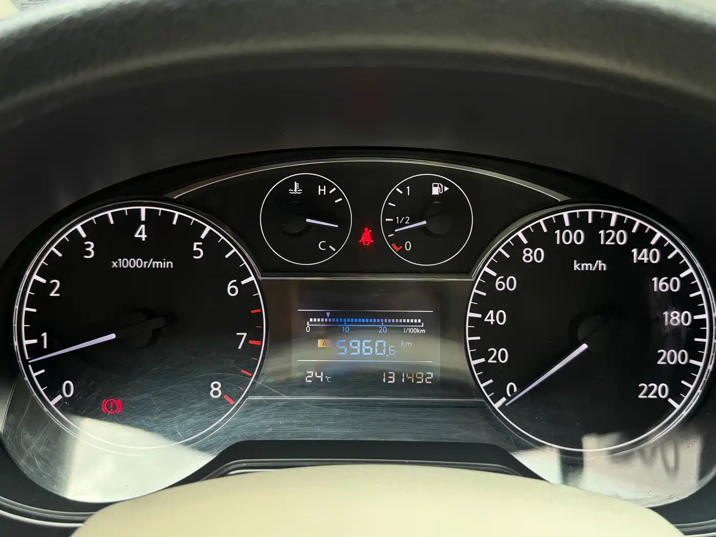 Photo 21 - Nissan Tiida
