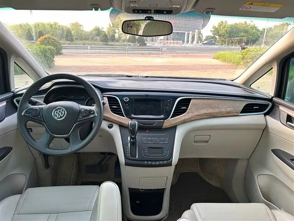 Buick GL8 2017 ES 28T Comfort Type China V фото 9