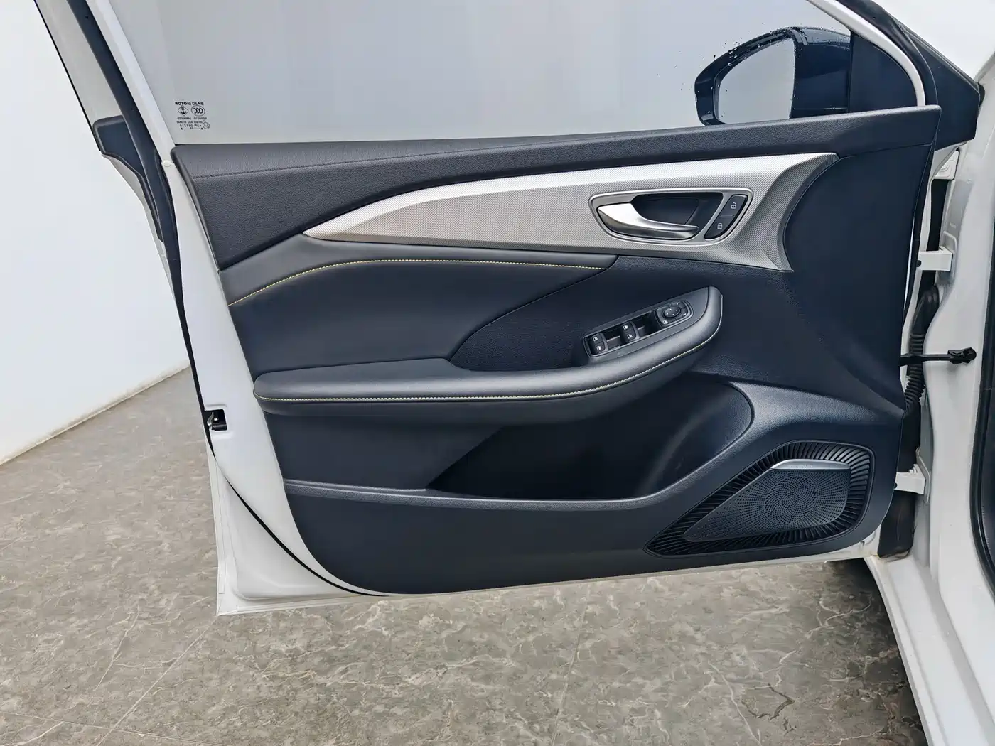 Roewe i6 MAX 2022 2020 300TGI Auto Cool Edition