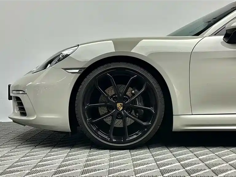 صورة 8 - Porsche 718