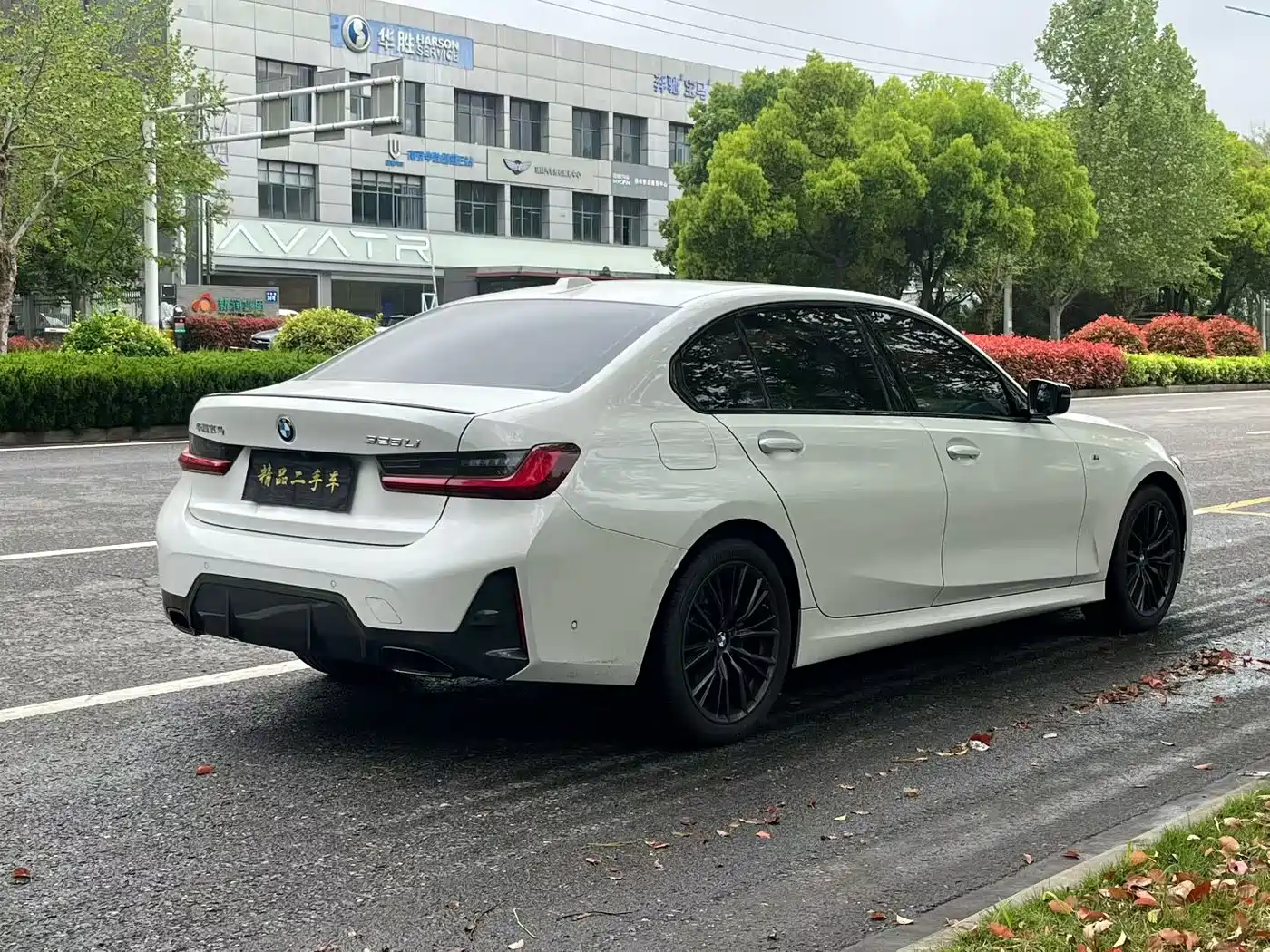BMW 3 Series 2023 325Li M Sport Black Night Package фото 6