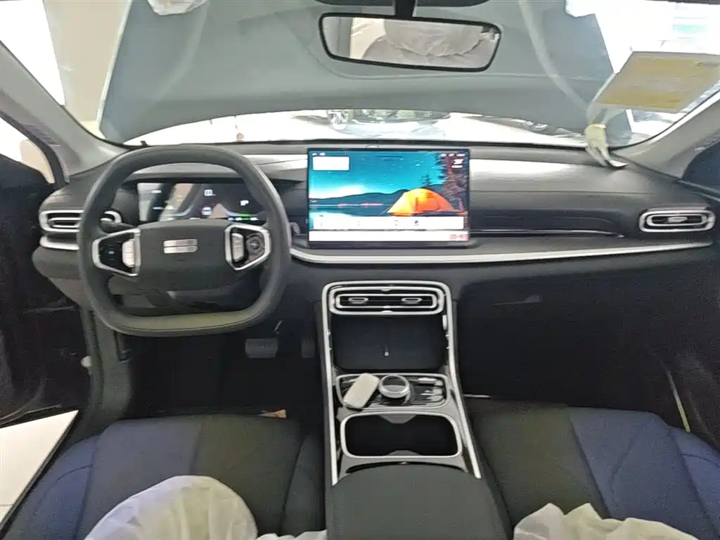 Geely Galaxy Galaxy Stellar 6 2025 60km Voyager Edition фото 10