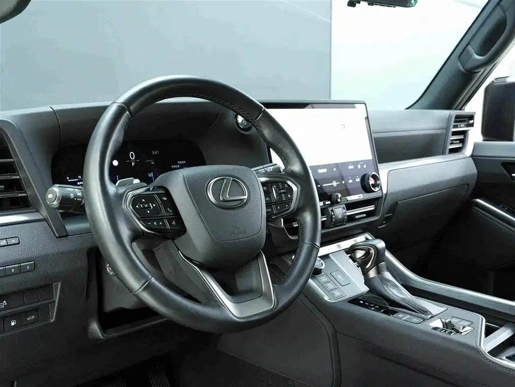 Фото 7 - Lexus GX