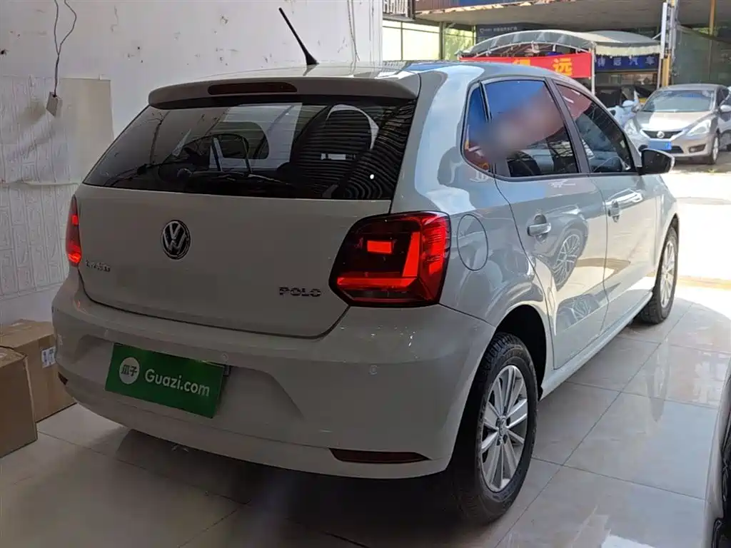 Volkswagen Polo 2016 1.4L Automatic Trend фото 7