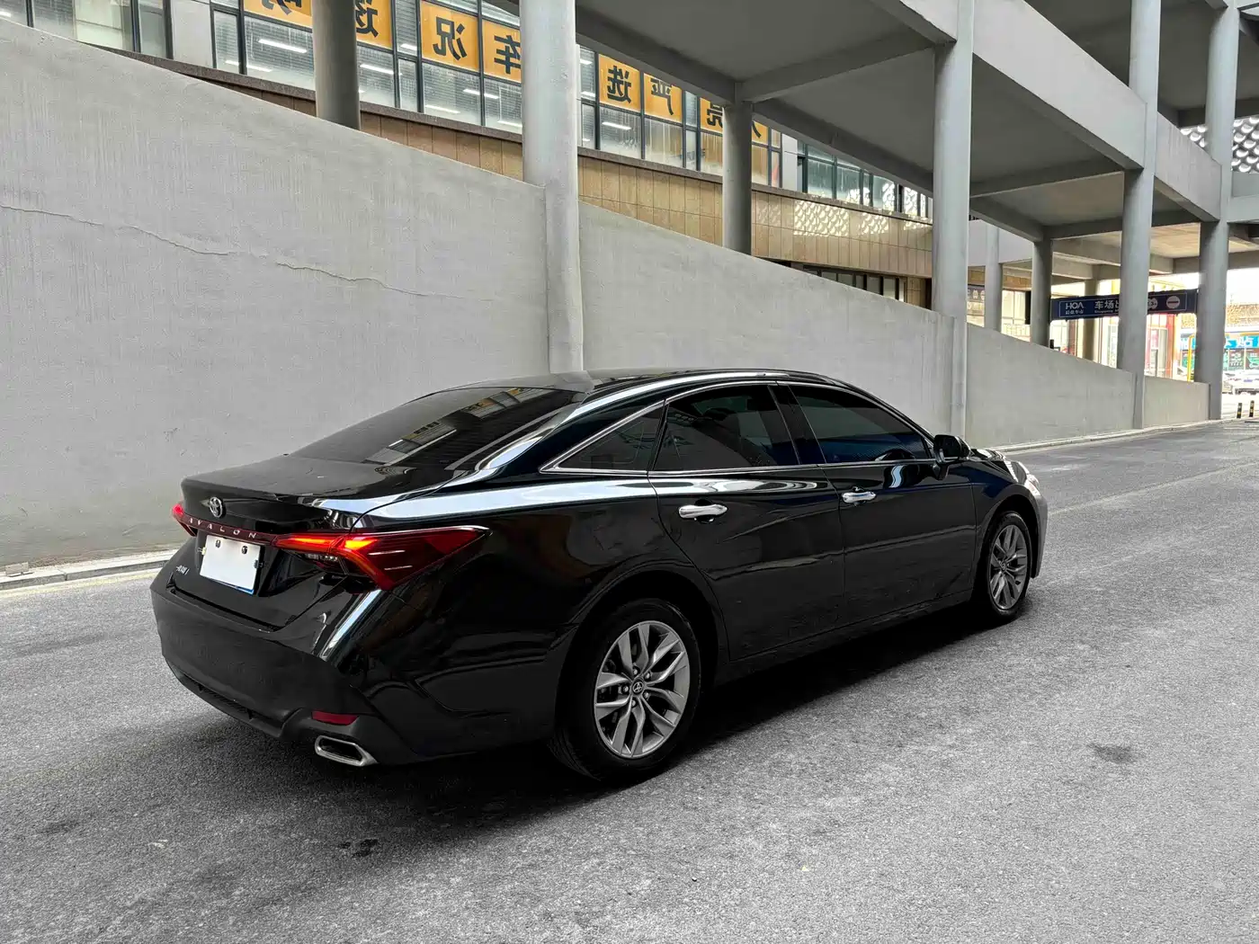 Toyota Avalon 2019 2.0L Luxury Edition (China VI) фото 9