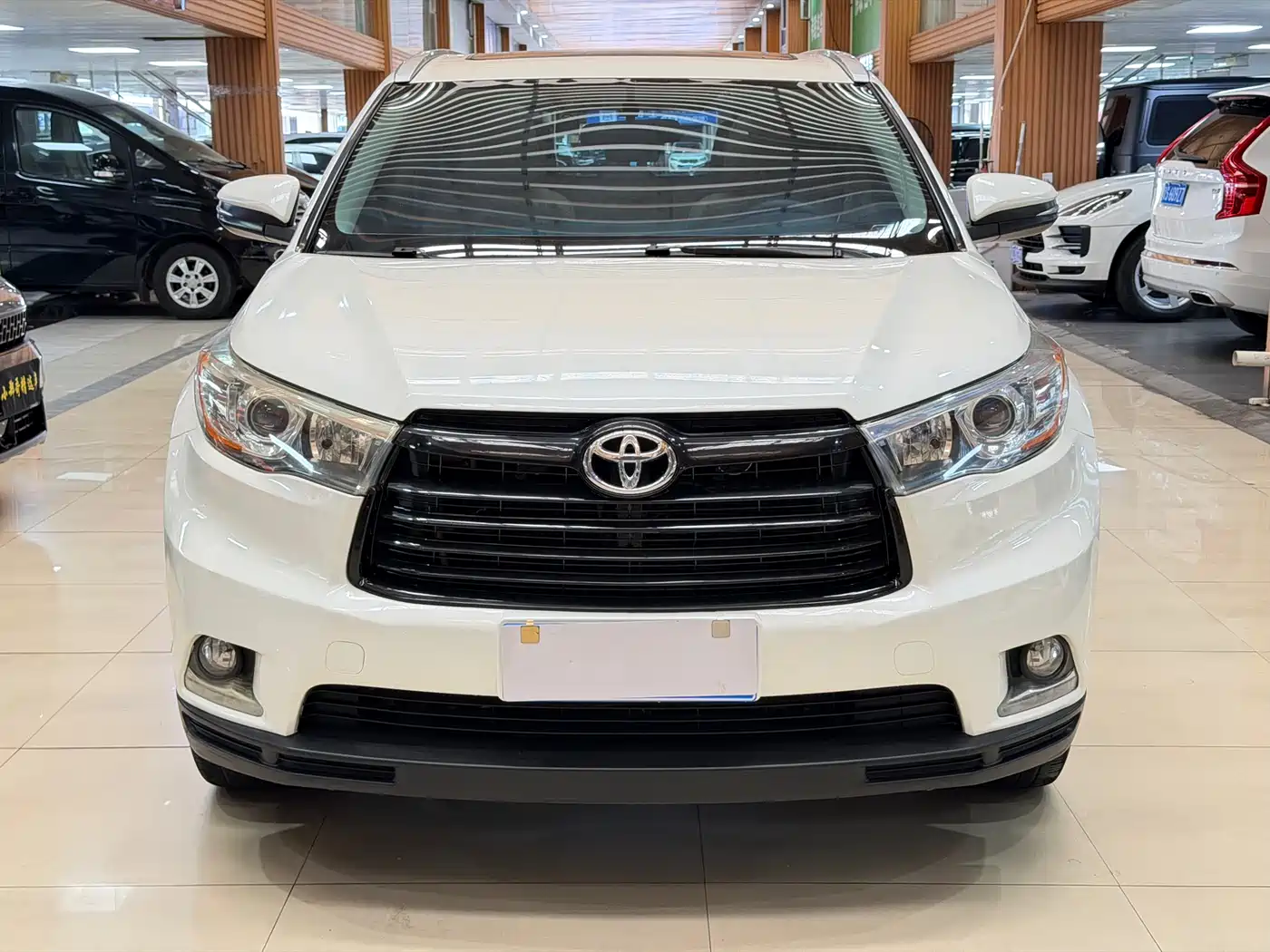 Toyota Highlander 2015 2.0T FWD Luxury Edition 7-seater фото 2