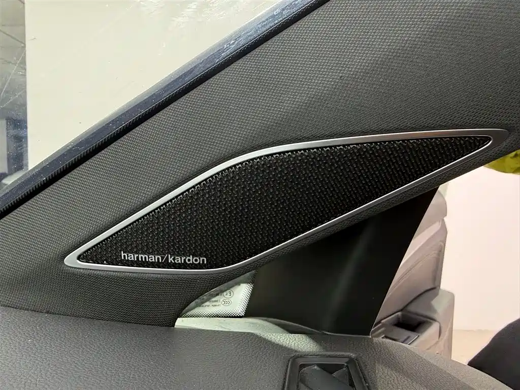 Volkswagen Golf 2023 Model 280TSI DSG R-Line фото 16