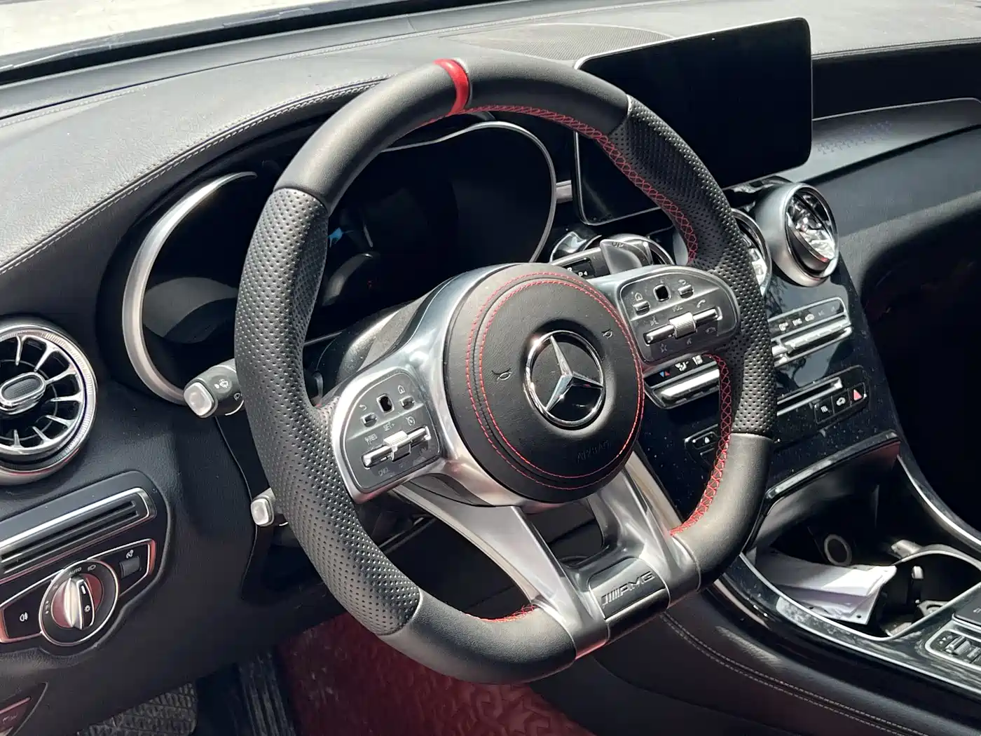 Mercedes-Benz GLC Coupe 2018 GLC 200 4MATIC Coupe SUV фото 6