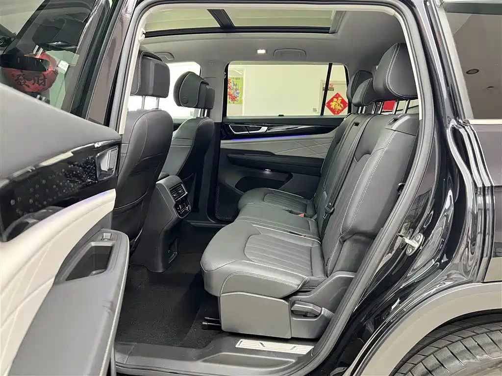 Volkswagen Teramont 2023 380TSI AWD Premium Luxury Edition фото 8