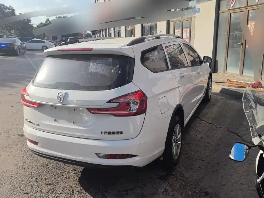 Baojun 310W 2018 2017 1.5L Manual Comfort China V