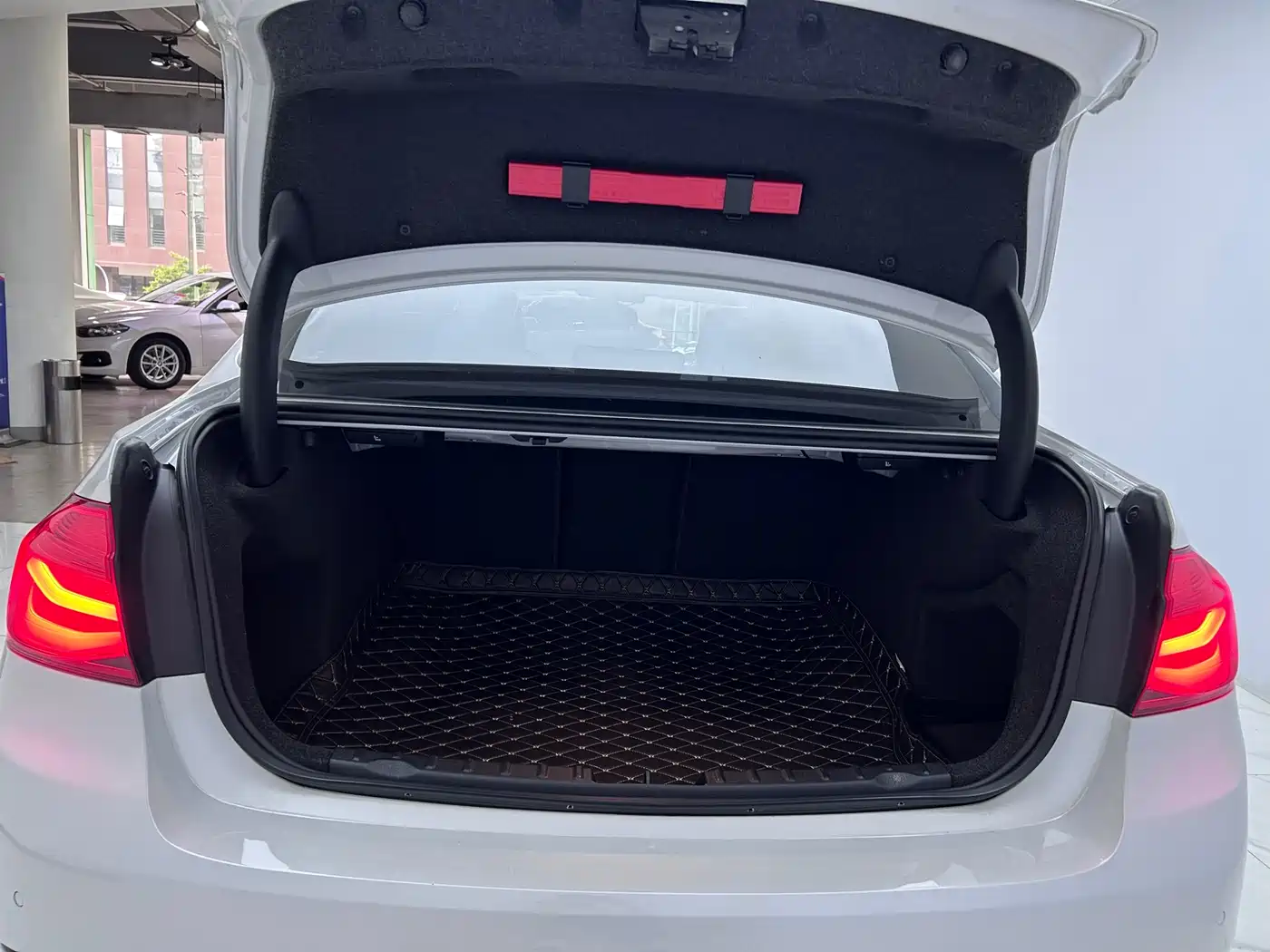 BMW 3 Series 2019 320Li Fashion Type фото 22