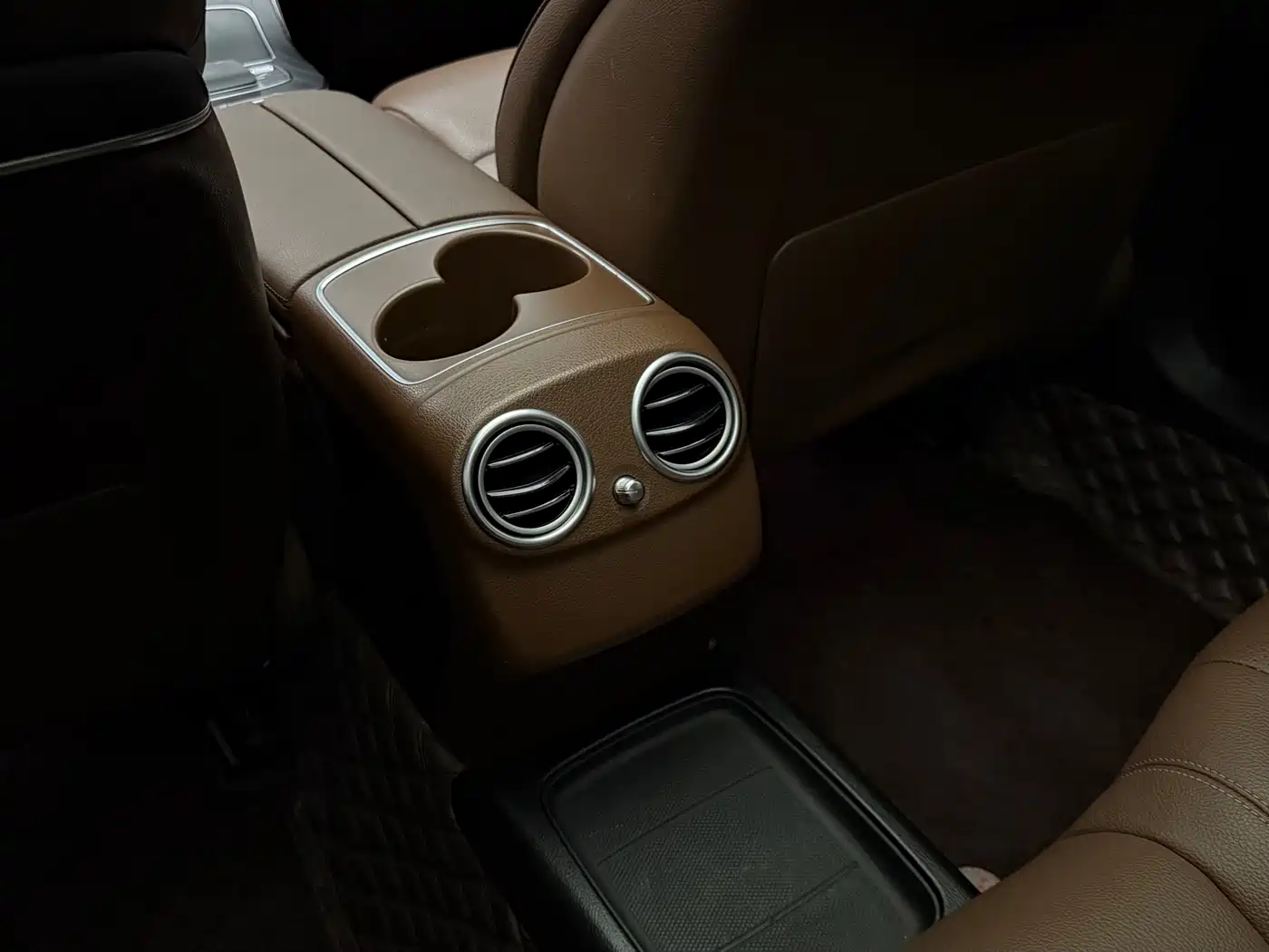 Mercedes-Benz E-Class 2019 Facelift E 300 L Sport Fashion фото 14