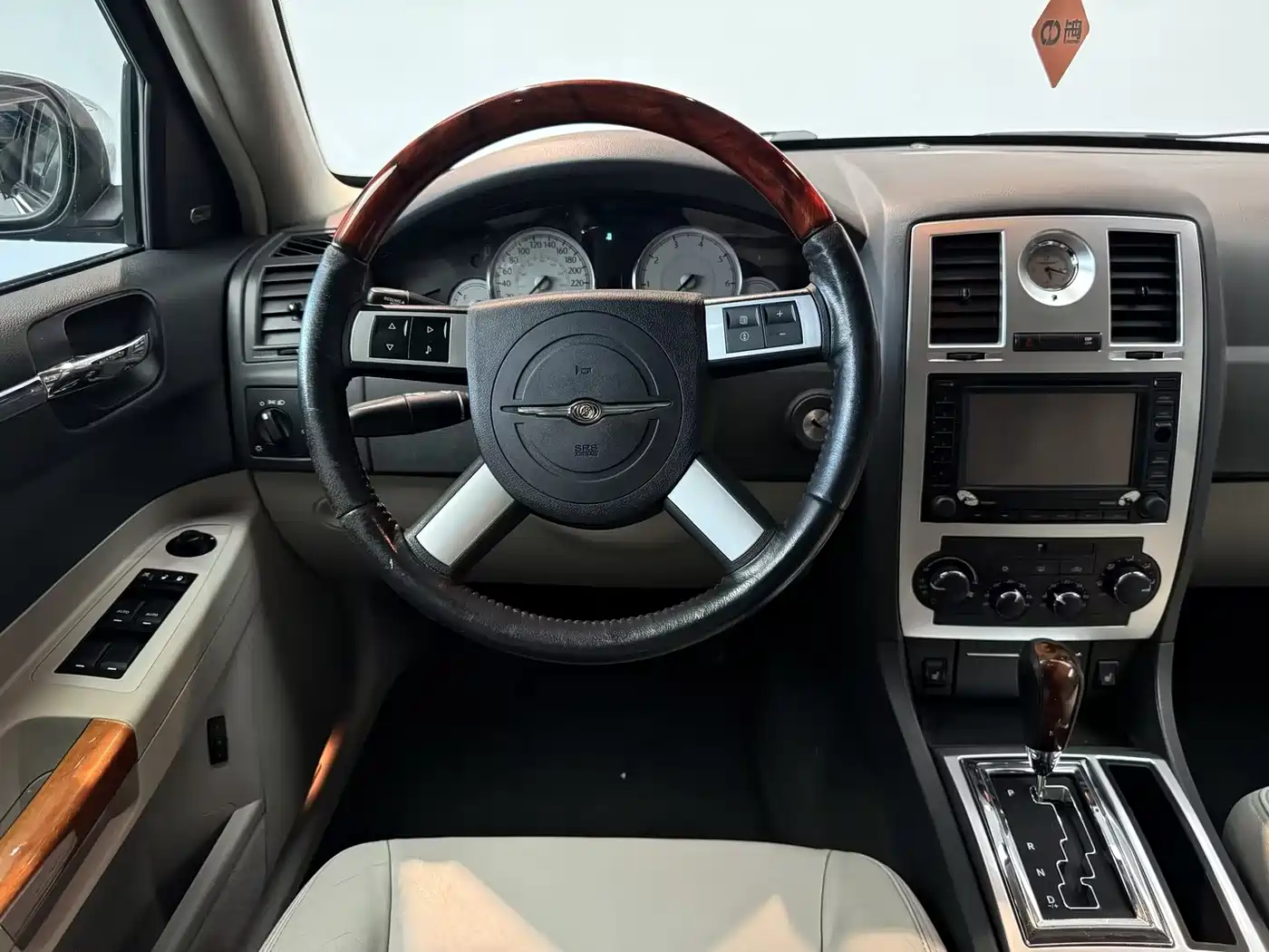 Chrysler 300C 2009 2006 Model 3.5L Luxury Navigator Edition