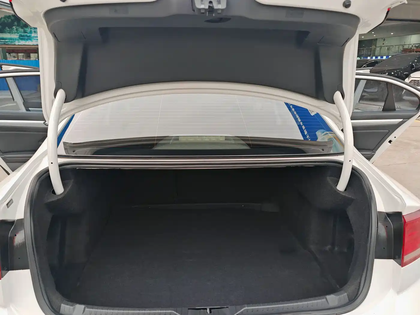 Volkswagen Lamando 2018 280TSI DSG Comfort Edition фото 14