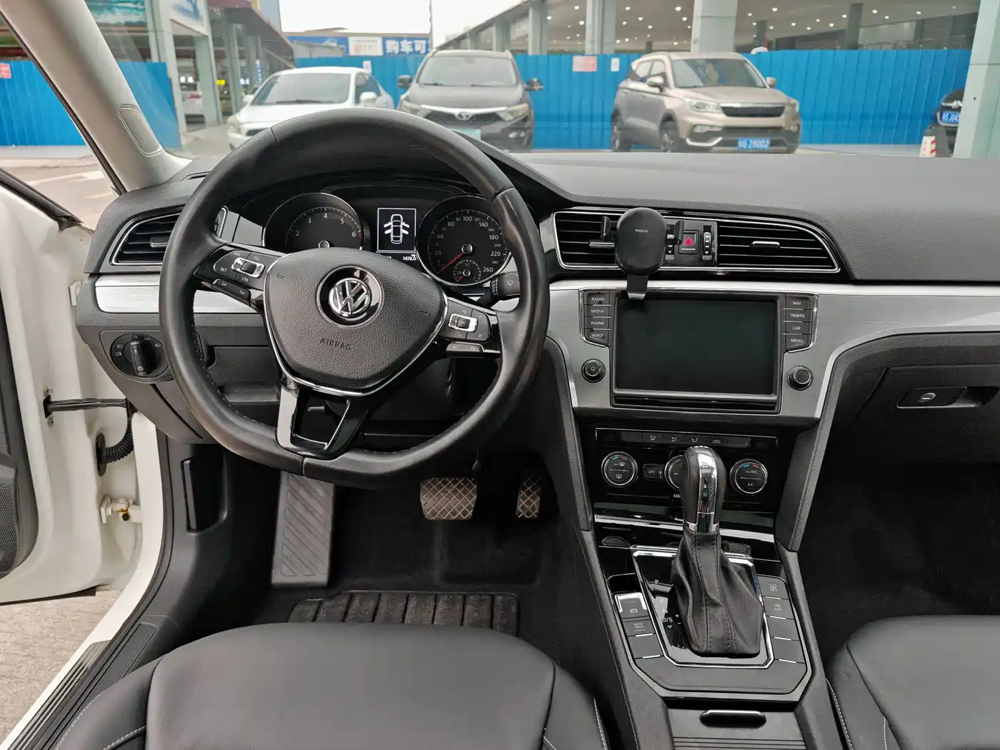 Volkswagen Lamando 2018 280TSI DSG Comfort Edition фото 11