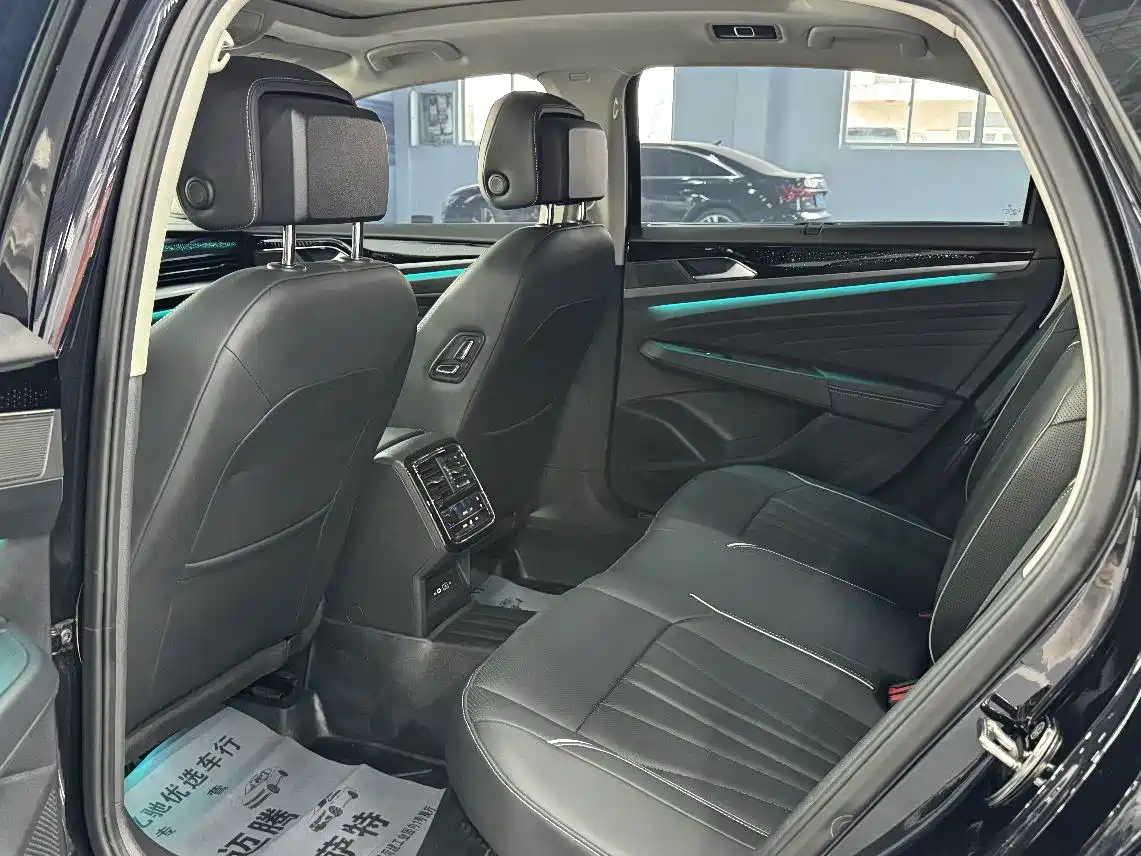 Volkswagen Passat 2024 380TSI Starlight Dragon Glory Edition фото 8
