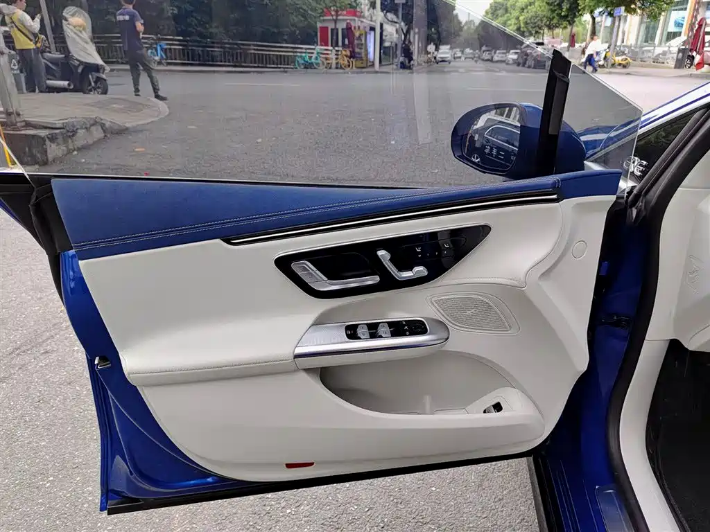 Mercedes-Benz EQE 2022 350 Luxury Edition фото 6