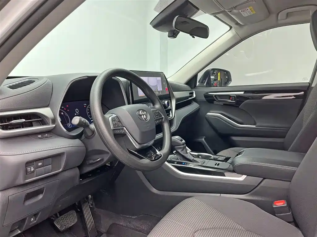 Toyota Highlander 2024 2.5L Smart Hybrid 2WD Elite 5-seater фото 14