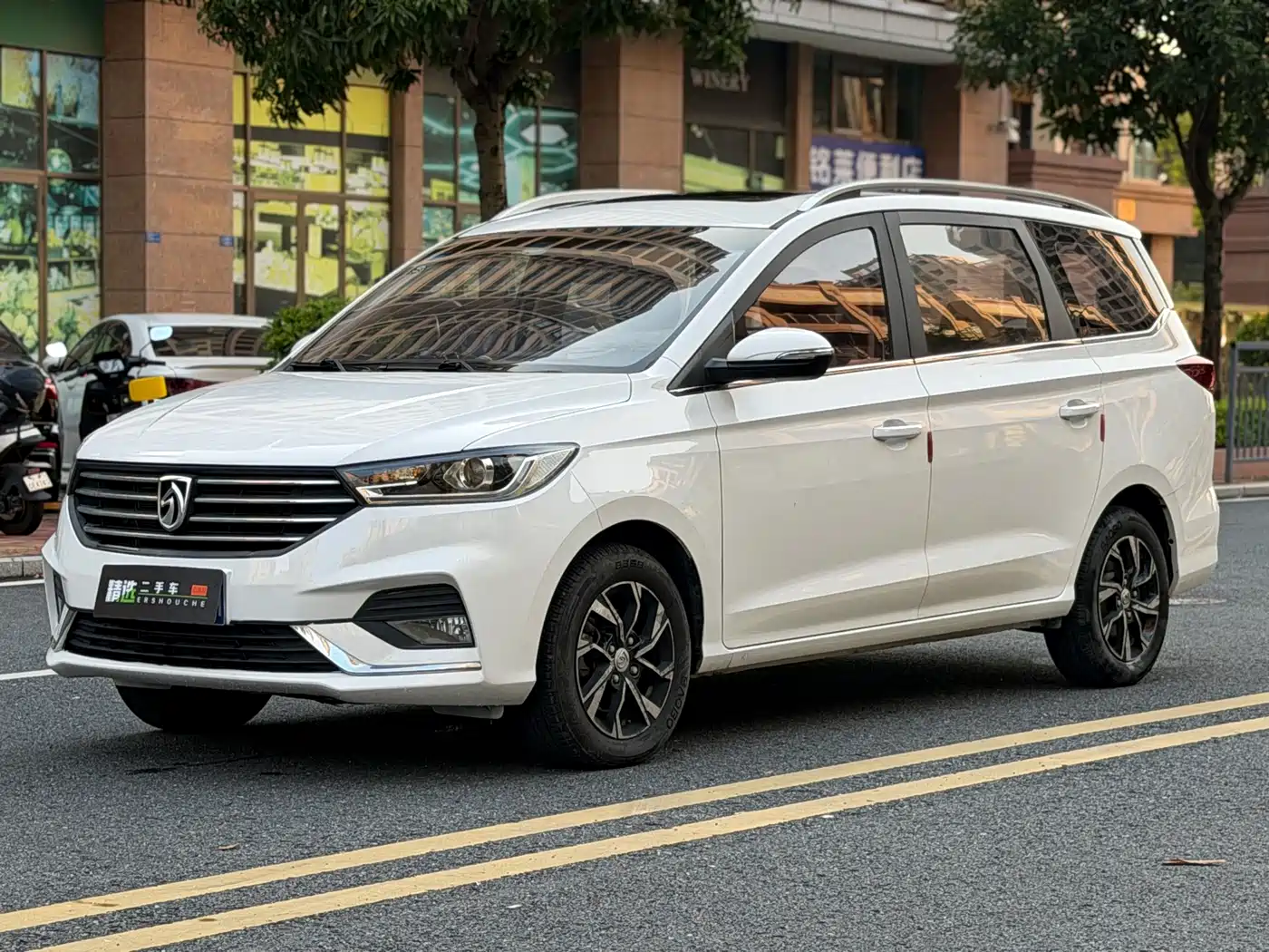 Baojun 360 2019 2018 1.5L Manual Luxury Model China V