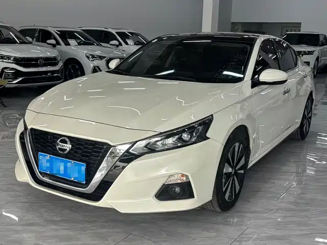 Nissan Teana 2.0L XL, Комфорт