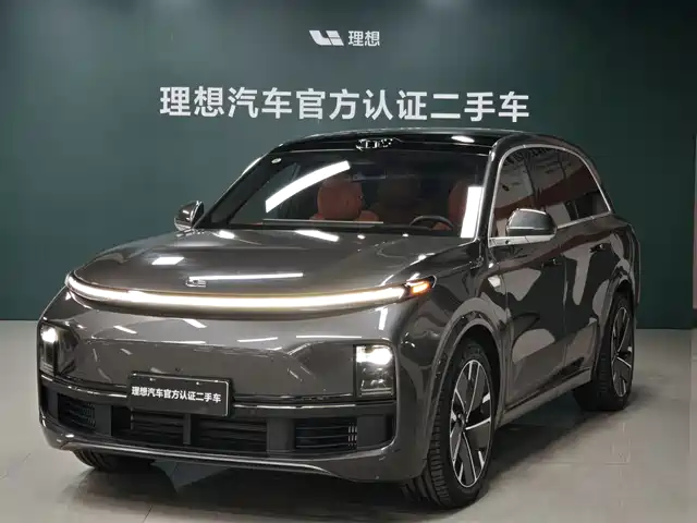 Li Auto Li L8 2025
