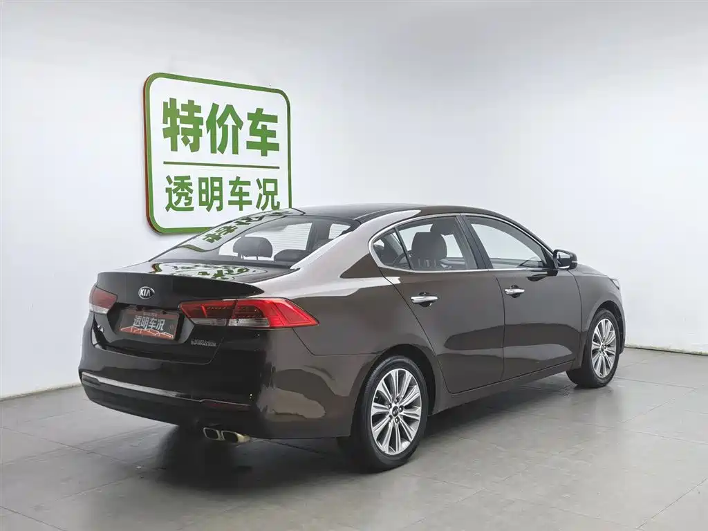 Kia K4 2014 1.8L Automatic DLX фото 2