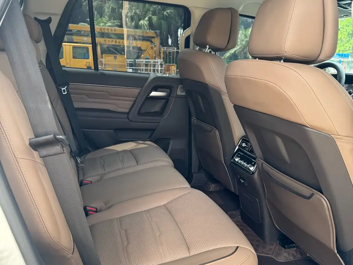 BAIC ORV Beijing Off-Road BJ60 2022 Model 2.0T 11th Edition 5-Seater фото 7