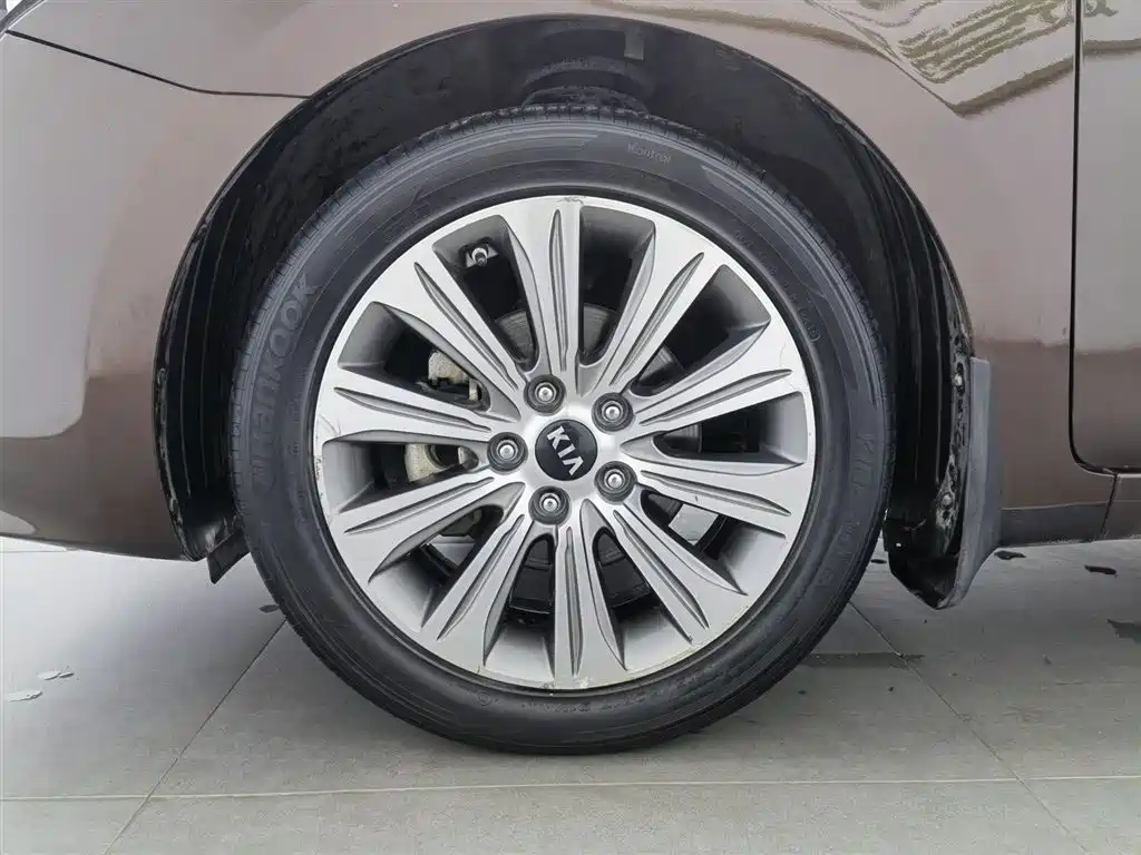 Kia K4 2014 1.8L Automatic DLX фото 17