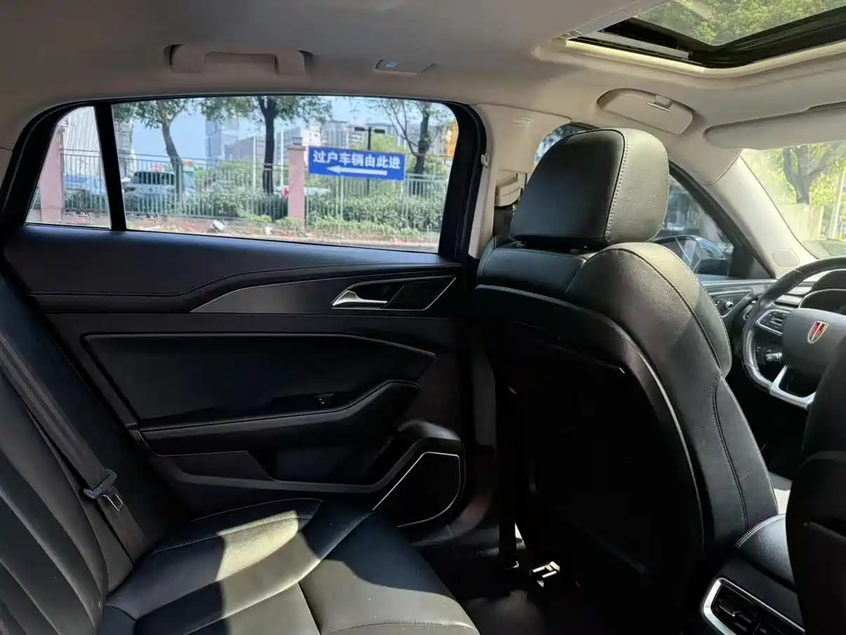 Hongqi H5 2019 30TD Style Edition фото 13