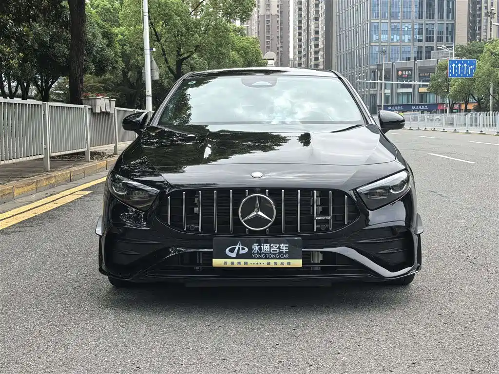 Photo 2 - Mercedes-Benz A-Class AMG