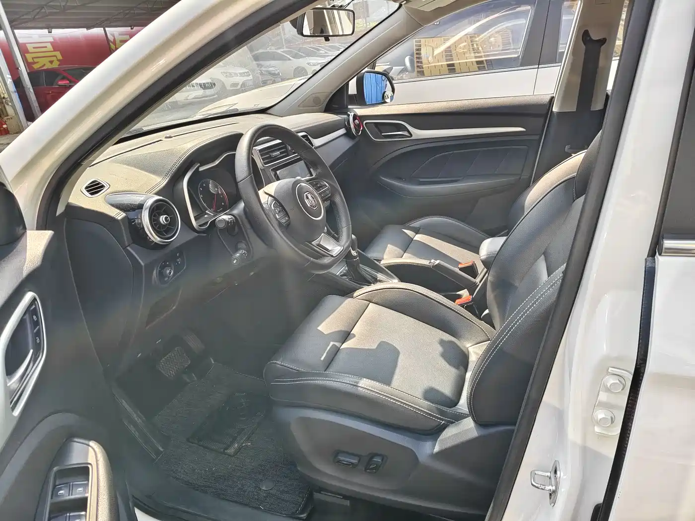 MG ZS 2018 2018 1.5L Automatic Internet Premium China V