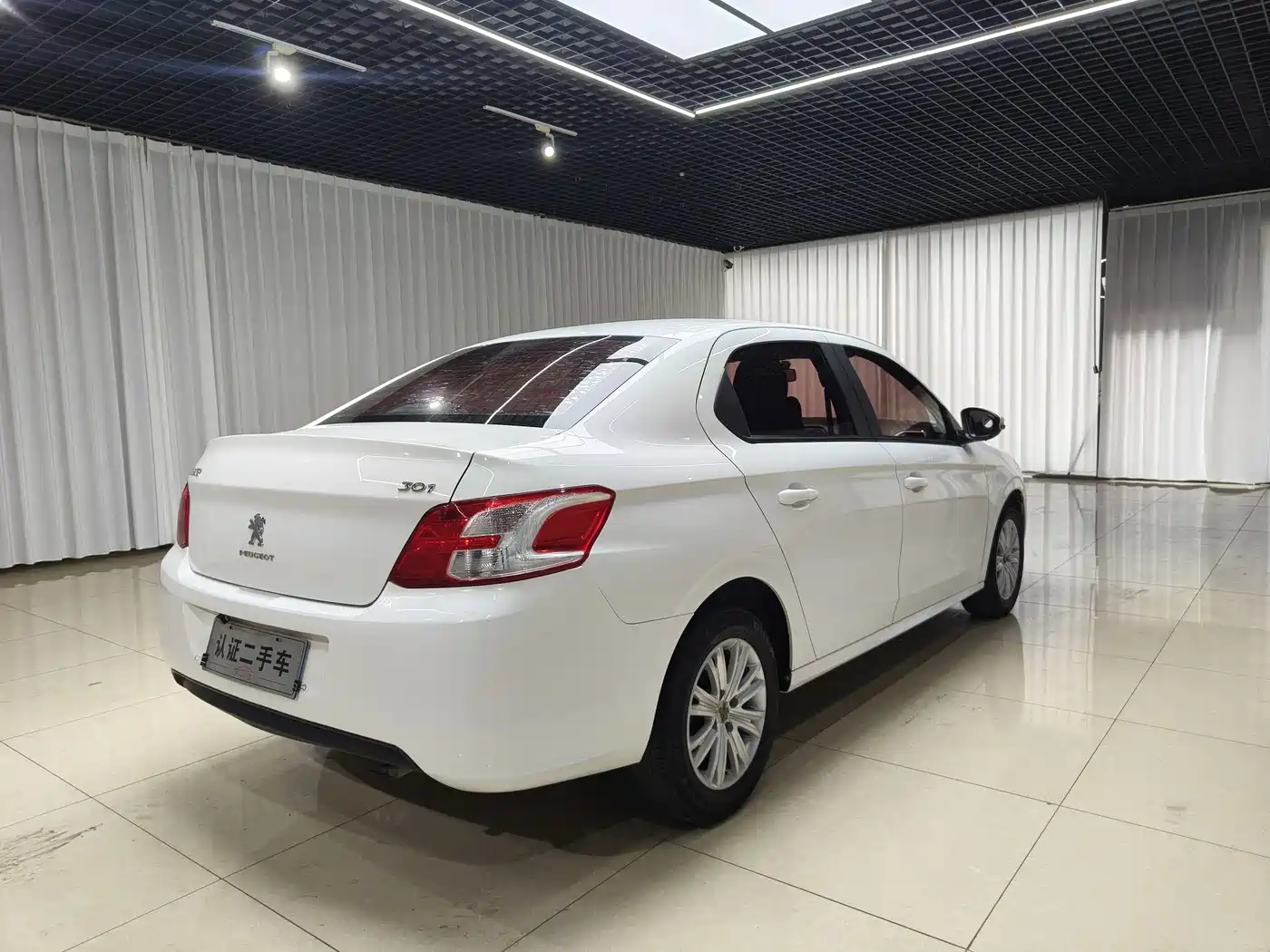 Peugeot 301 2017 2017 1.6L Manual Comfort Edition