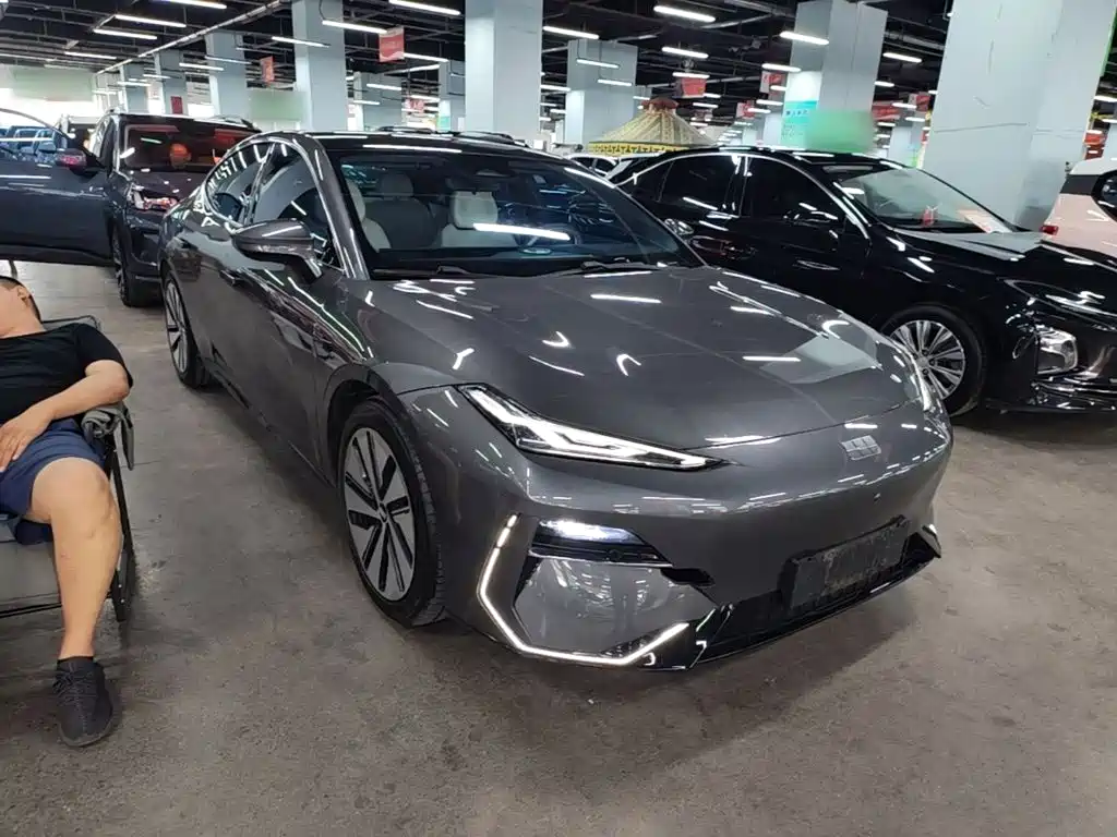 Geely Galaxy Galaxy E8 2024 2024 550km RWD MAX